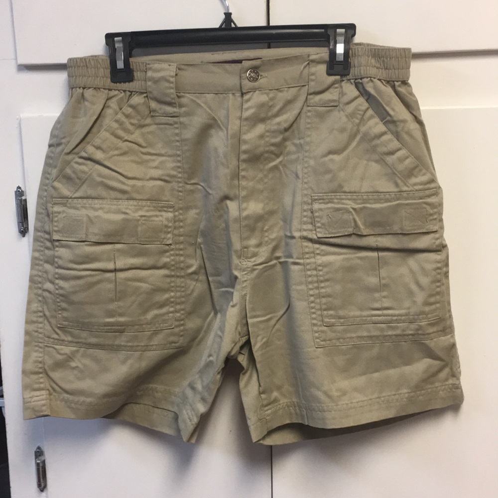 Box office khaki shorts